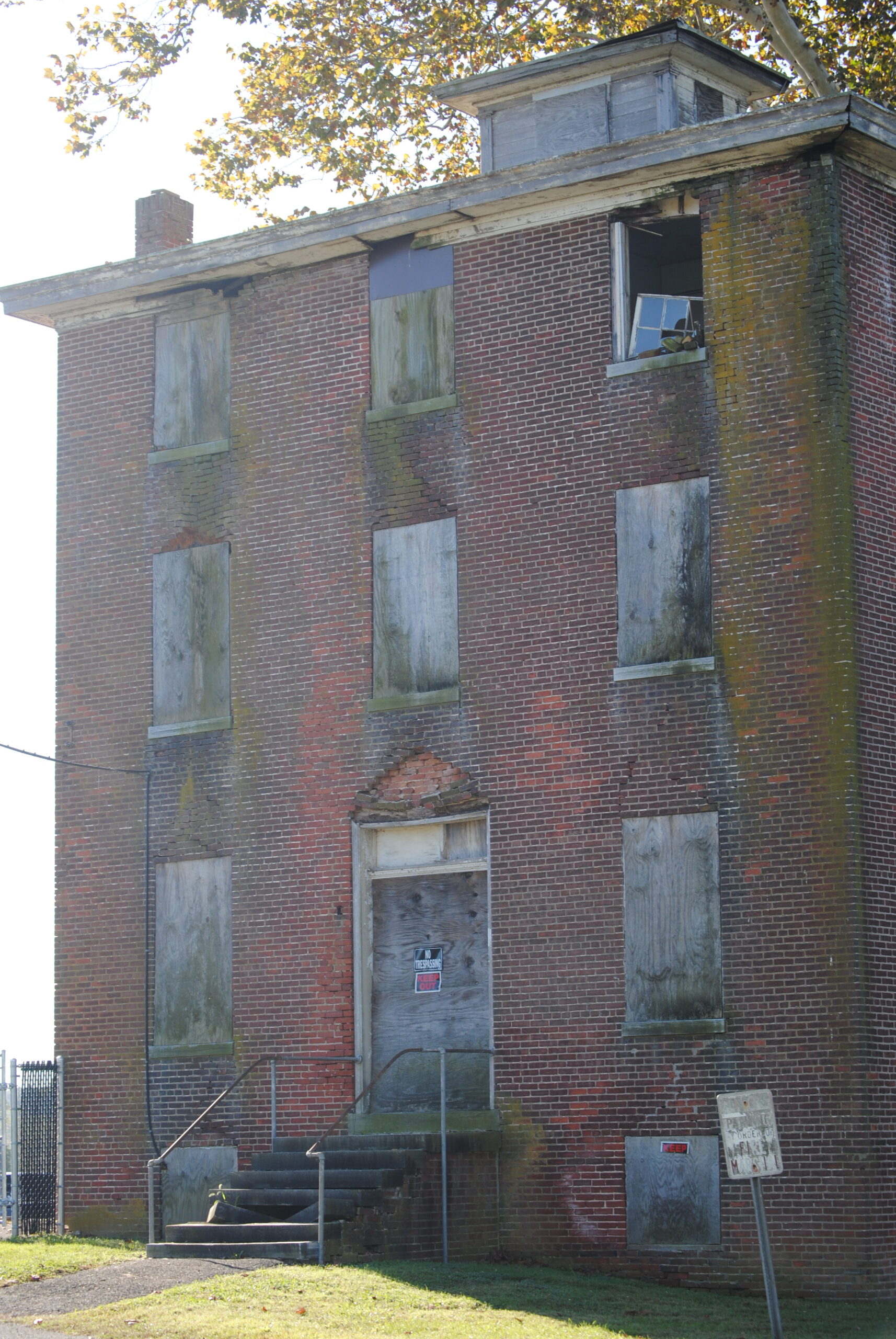 Hop in the Car and Hunt for Ghosts in Salem County….If You Dare!