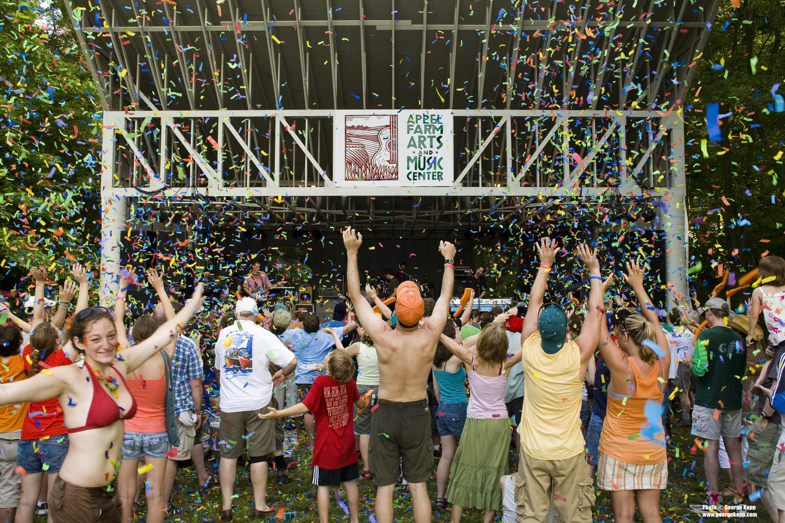 Elmer’s Appel Farm to Celebrate Milestone with Concert Revival